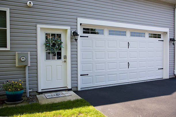 24/7 Emergency Garage Door Panel Replacement experts in Wichita Falls, TX